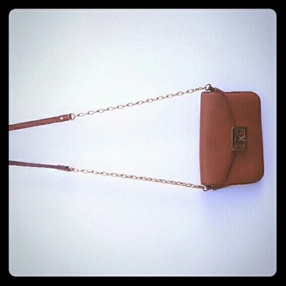 Marc By Marc Jacobs Handbags - Marc by Marc Jacobs tan leather crossbody/clutch